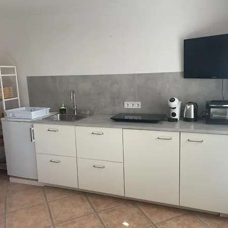 - 2 Bedrooms - Kitchen - Shared Pool - View Lejlighed Pego