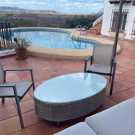 - 2 Bedrooms - Kitchen - Shared Pool - View