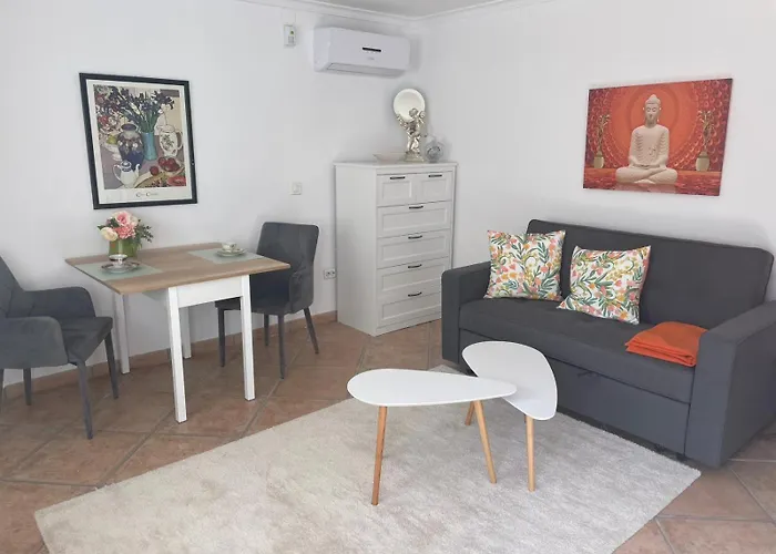 Apartman - 2 Bedrooms - Kitchen - Shared Pool - View *