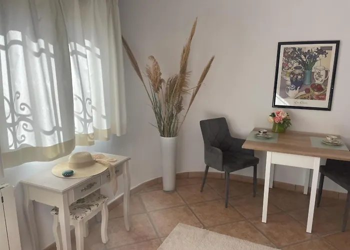 Apartman - 2 Bedrooms - Kitchen - Shared Pool - View Pego