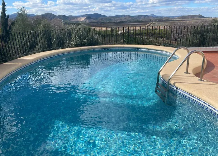 - 2 Bedrooms - Kitchen - Shared Pool - View